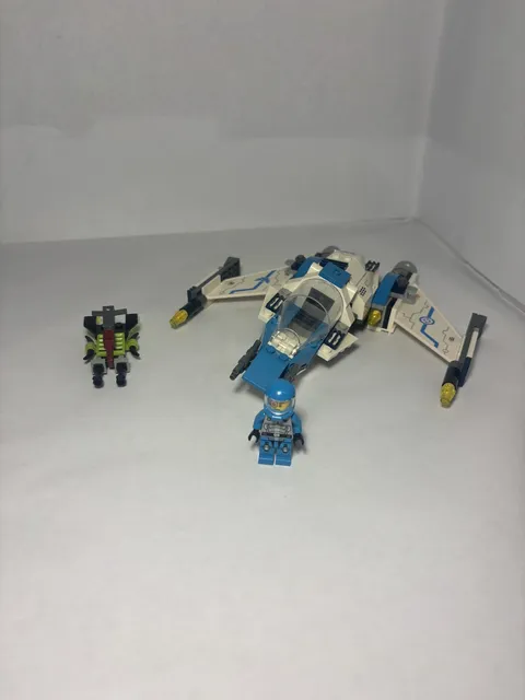 LEGO Galaxy Squad 70701 Swarm Interceptor Missing Alien Minifigure