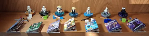 7 LEGO NINJAGO Spinners / Blister packs (missing all cards and 8 pieces)
