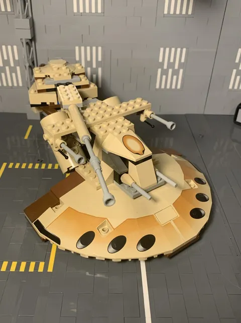 LEGO Star Wars: Trade Federation Aat (7155)