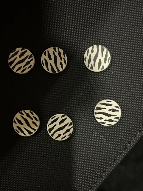 LEGO 6x Tile 2 x 2 Round with Zebra Stripes with "X" Bottom (4150 / 8163)