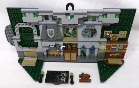 Lego Harry Potter 76417 Slytherin House Banner Set Incomplete