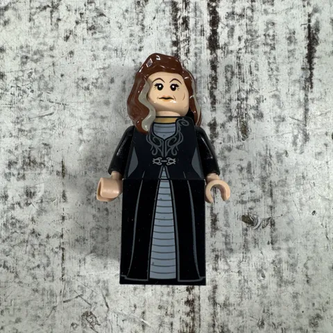 LEGO® Narcissa Malfoy Minifigure 4865 Minifig hp126 Harry Potter 2011 Forest