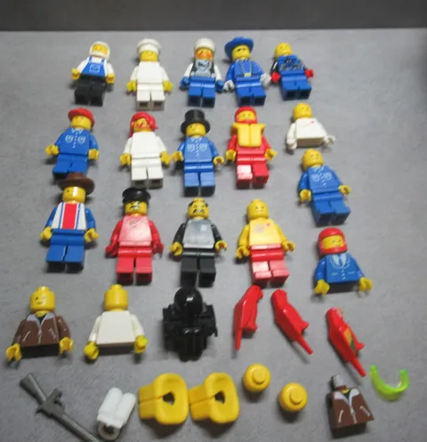Lego Vintage Figures & Accessories
