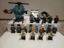 LEGO City Police & Prisoners Minifigure Lot & Police Car & Custom Chopper 