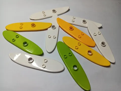 LEGO BULK LOT OF 10 MINIFIGURE UTENSIL SURFBOARDS LONG #6075 MIXED COLORS