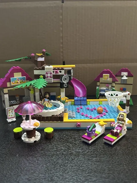 LEGO Friends Heartlake City Pool 41008 Complete Set 423 pcs Andrea Without Box