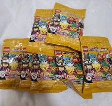 LEGO - Series 23 Collectible Minifigures Pack - LOT 7