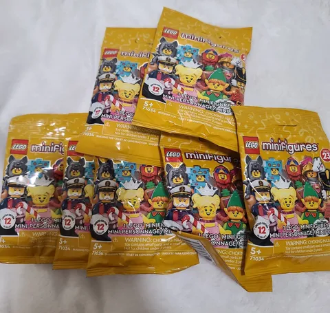 LEGO - Series 23 Collectible Minifigures Pack - LOT 7