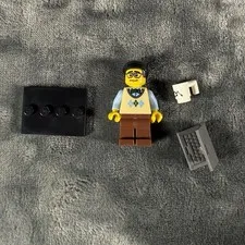 LEGO Computer Programmer Nerd Minifigure Collectible Series 7 Complete CMF