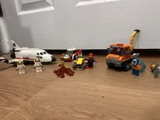 LEGO City Lot (60078, 60090, 60033, 60053)