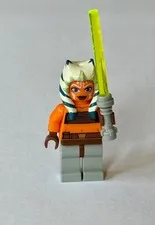 LEGO Ahsoka Tano Minifigure Orange Outfit Headpiece & Green Lightsaber Star Wars