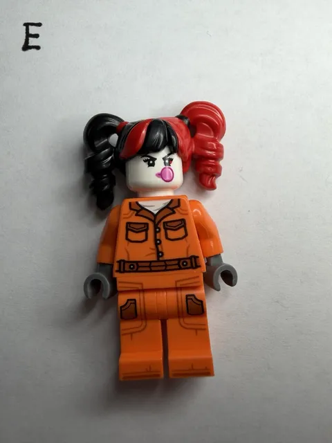 LEGO 76300 Harley Quinn MINIFIGURE from DC Batman Superheroes Arkham Asylum