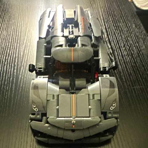 LEGO Technic 42115 Koenigsegg Jesko  prebuilt with instructions ( not scanned)￼