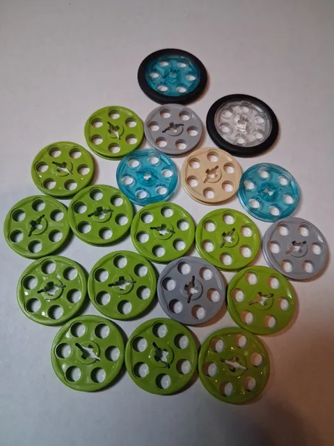 B-1 Lego Lot 20 Assorted Wedge Belt Wheel 4185 Lime Light Bluish Gray