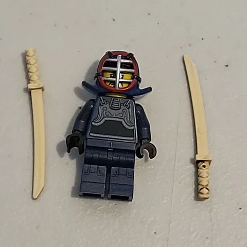 LEGO® Minifigure CMF Series 15 - Kendo Fighter 71011 (col15-12)