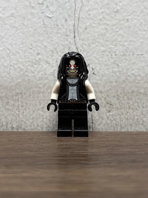 LEGO DC Super Heroes Lobo Minifigure sh0490 76096