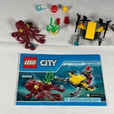 LEGO 60090 Deep Sea Scuba Scooter – Retired – Missing Minifig body/legs, manual