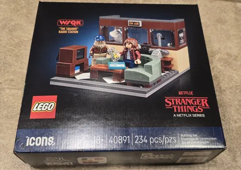 LEGO Stranger Things 11370 GWP 40891 WSQK Radio Station Brand New IN HAND