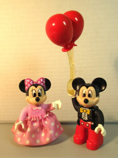 LEGO Duplo 10597 Disney Mickey & Minnie Mouse & Balloon Birthday Parade Figures
