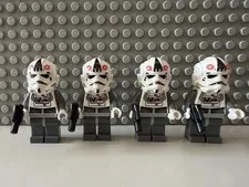 Authentic LEGO Star Wars AT-AT Driver  lot of 4 Minifigures with blasters sw0262