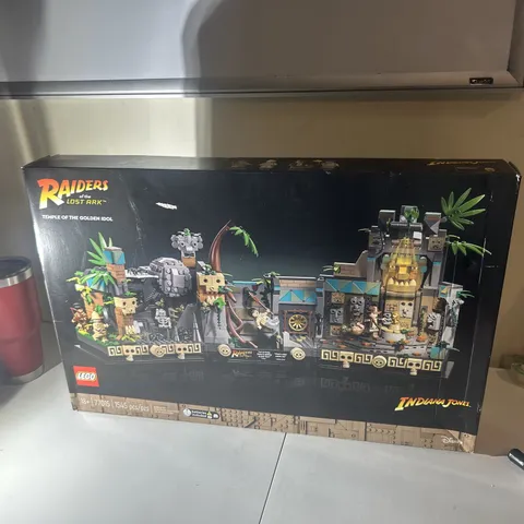 LEGO Indiana Jones: Temple of the Golden Idol (77015)