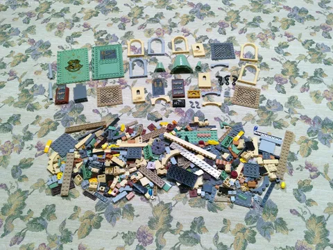 Lego Parts & Pieces Lot - ALL Pieces are from Harry Potter Sets - 1 LB