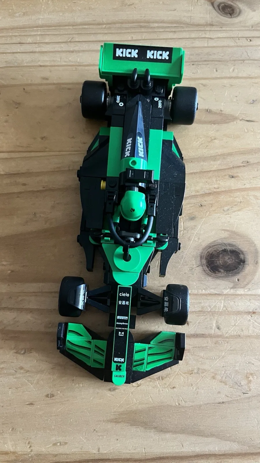 LEGO® Speed Champions 77247 KICK Sauber F1® Team C44 Race Car Completed Set