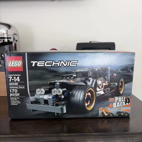 Lego Technic: Getaway Racer (42046) New Sealed Box, Good Condition