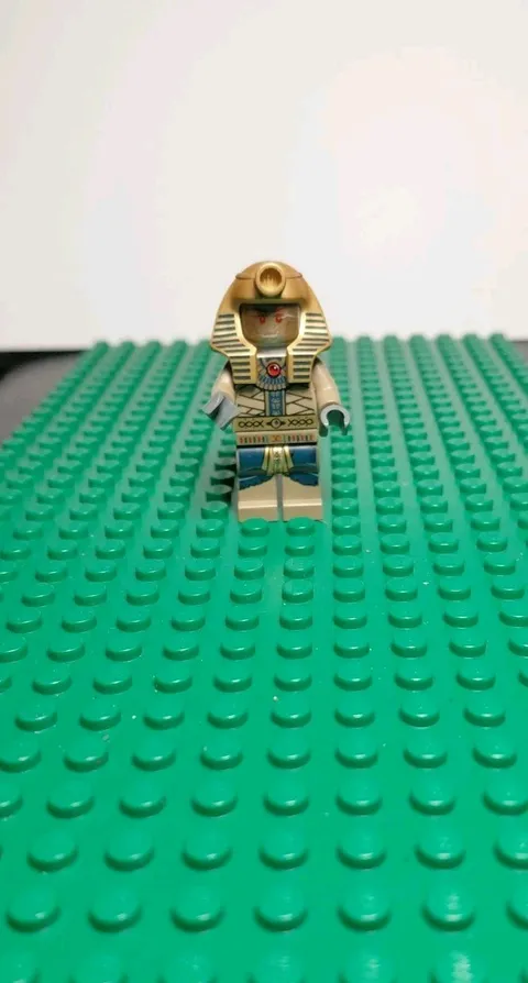 LEGO 7327 Pharaoh's Quest Amset Ra Minifigure pha007 with Headdress