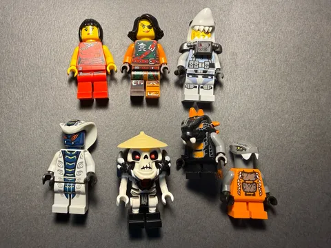 LEGO Ninjago Minifigure Lot Includes Nya Bytar Chokun Shark Army Great White
