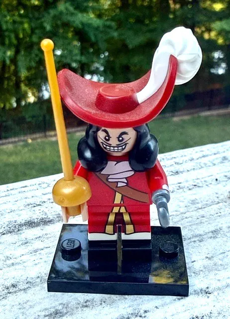 Lego Captain Hook Disney Series 1 Minifigure