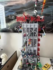 LEGO Super Heroes: Daily Bugle (76178)with Some Extra Pieces And Figs.