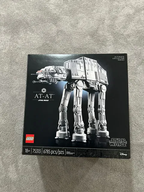 LEGO Star Wars 75313 UCS AT-AT  (Read description)