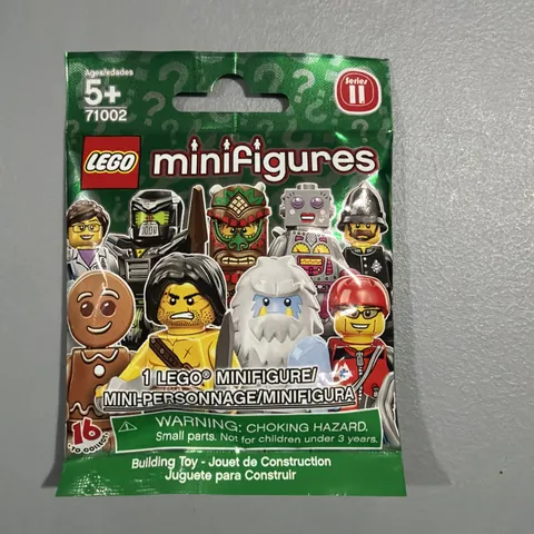 LEGO Welder Minifigure 71002 Series 11 New Sealed