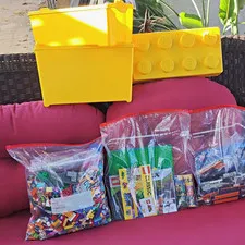 LEGO Bulk Mixed Bricks Pieces/Parts Lot w/ Green And Blue Baseplates Yellow Box