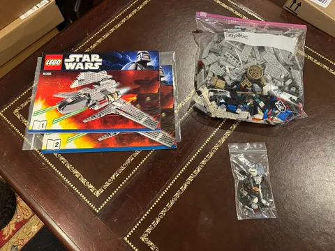 LEGO Star Wars: Emperor Palpatine's Shuttle (8096) - 100% Complete
