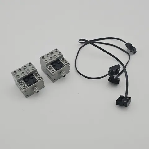 LEGO Mindstorm Robotics Discovery Set Gray Motor  9735 X2 With Cables