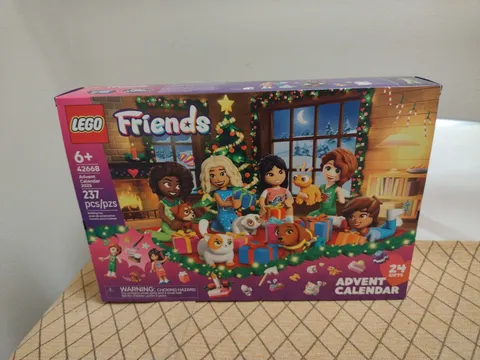 Brand New LEGO Friends 2025 Advent Calendar 237 pcs Christmas