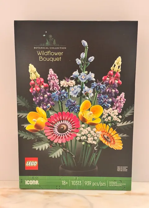 LEGO Icons: Wildflower Bouquet (10313)