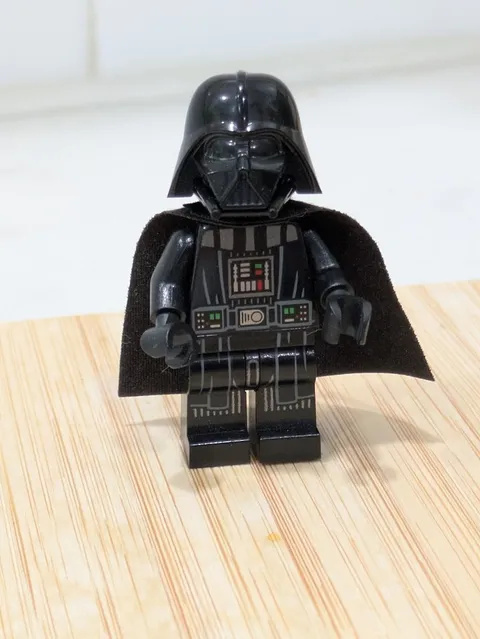LEGO Star Wars Darth Vader (sw0277) 8017 10188 Death Star Torso Minifigure