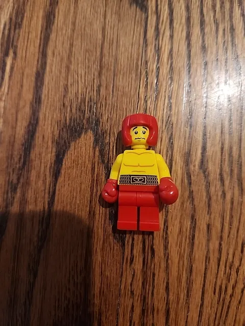Lego Boxer Minifigure Collectible Series 5 CMF Gloves Retired Minifigures Lego