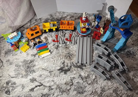 LEGO DUPLO Cargo Train Set 2018 #10875 - Incomplete
