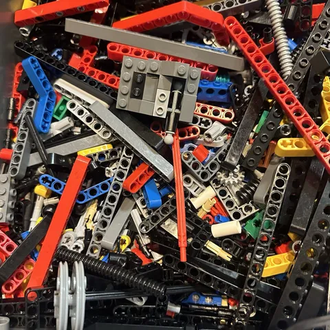 Lego Technic LOT of accessories Weighted Block, Rubber Bands, Wheels, Beams