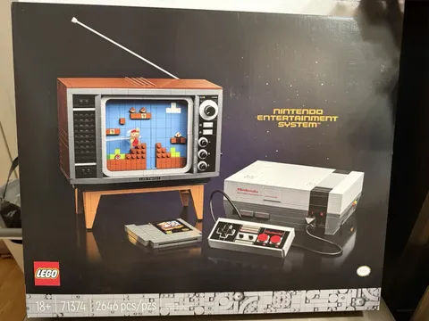 LEGO Nintendo NES Entertainment System 71374 New Factory Sealed