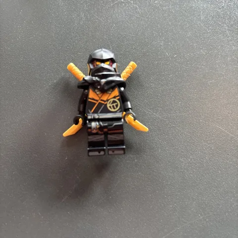 LEGO Ninjago Cole Dragons Rising Season 1 Minifigure 71795 71791 - COMPLETE!