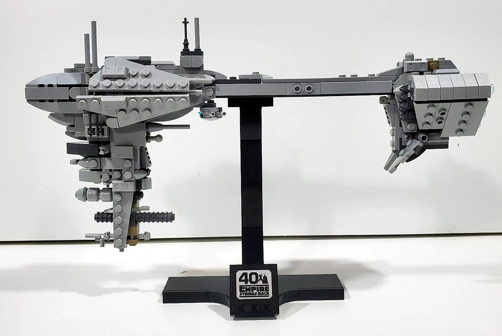 LEGO 77904 Star Wars Nebulon B Frigate Empire Strikes Back 40th NEW