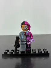LEGO sh0395 Two-Face Minifigure DC Super Heroes from set 70915