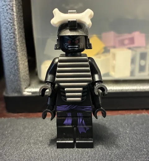 LEGO NINJAGO Lord Garmadon Minifigure Black Samurai Armor Bone Helmet