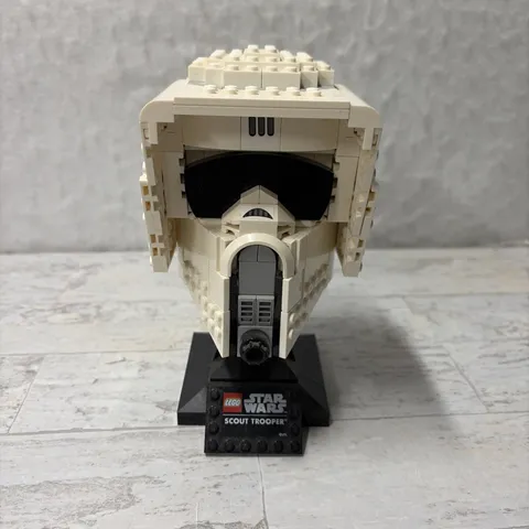 LEGO Star Wars Scout Trooper Helmet set 75305 Assembled