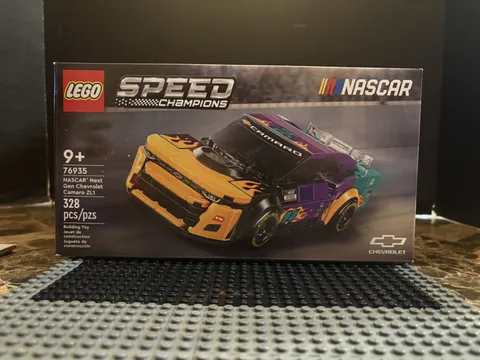 LEGO Speed Champions: NASCAR NextGen Chevrolet Camaro ZL1 (76935)